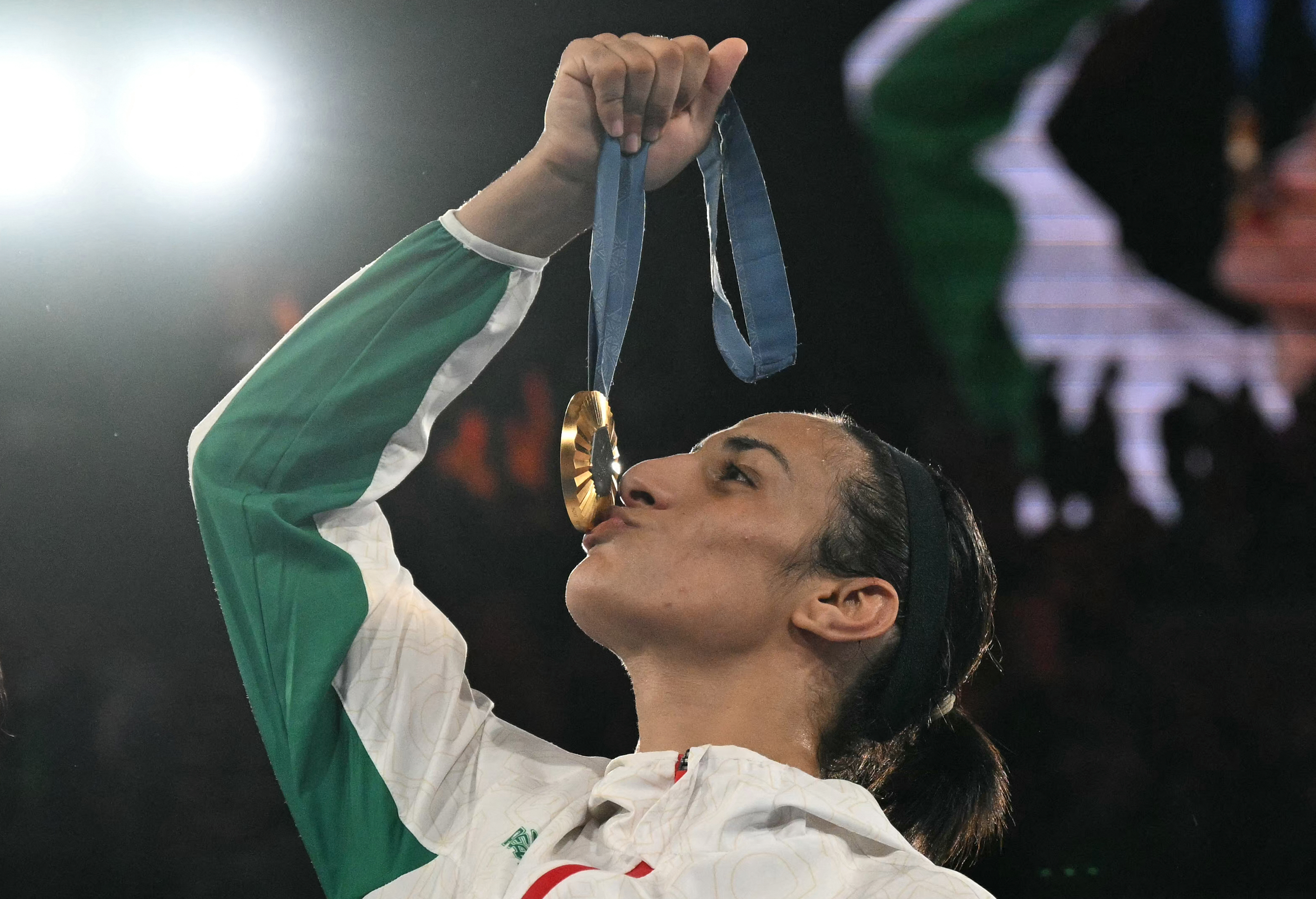 La boxeadora argelina Imane Khelif se colgó el oro en los Juegos Olímpicos