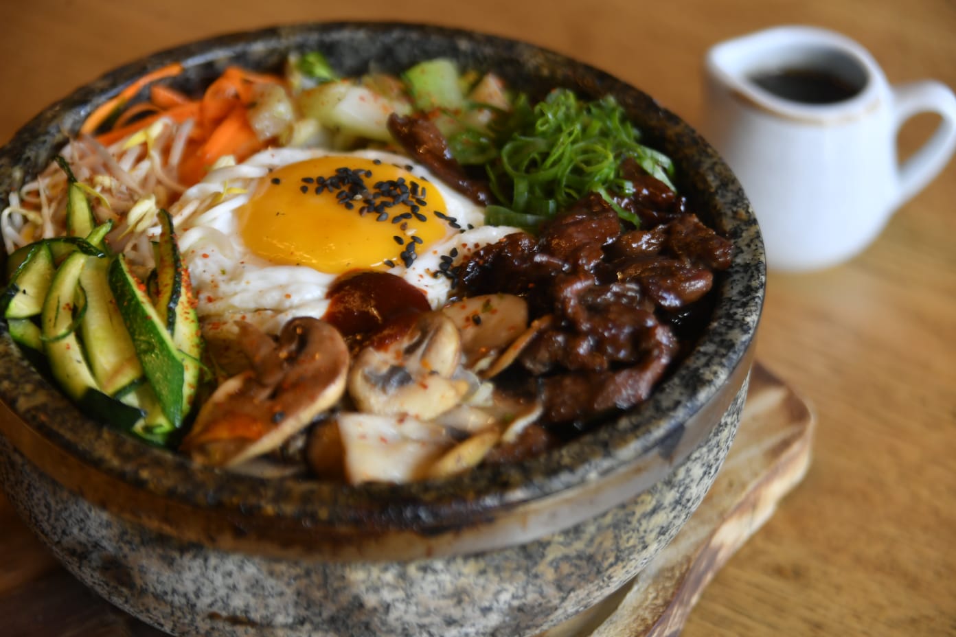 Delicias de Oriente y Occidente: el arte culinario de Kinjo, barrio asiático