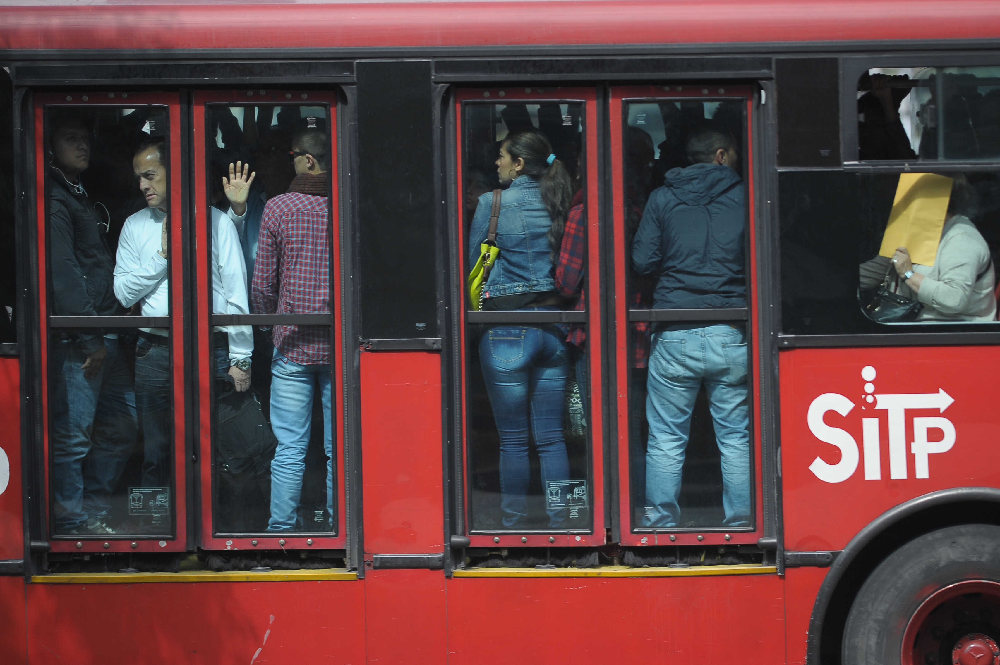 Movilidad 25 de agosto: cesan manifestaciones y retorna la normalidad a la Av. NQS