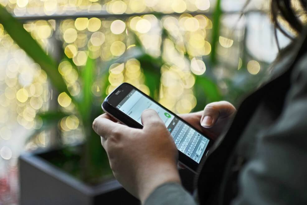 El uso del celular se asocia con la aparición de nuevas patologías en el pulgar