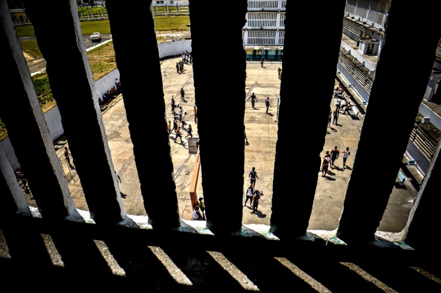 Corte Constitucional protege el derecho a la unidad familiar de un preso en Hong Kong