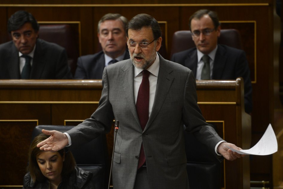 Rajoy reitera que superará la situación tras acusaciones de corrupción