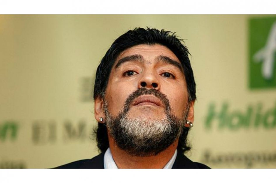 Maradona reitera acusaciones contra su exesposa por millonario desfalco