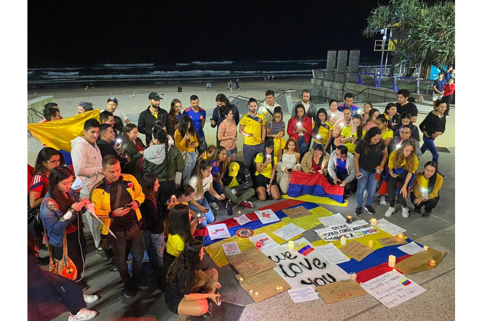 Desde Goald Coast, Australia, colombianos rechazaron la violencia policial en medio de las protestas y apoyaron el Paro Nacional.