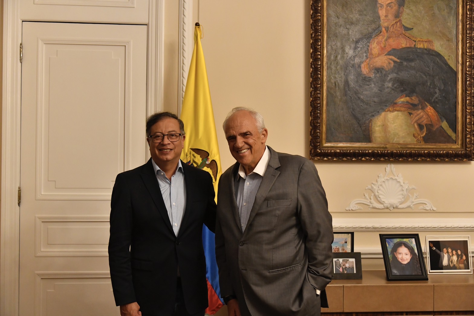 Presidente Petro se reunió con el expresidente Samper en la Casa de Nariño
