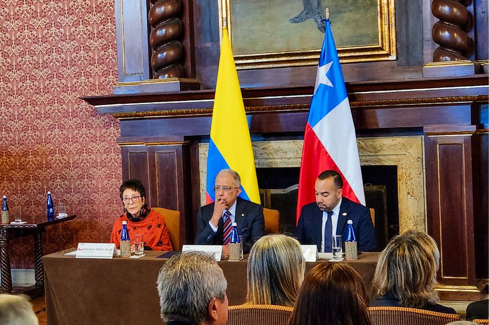Entre tristeza y memoria: el homenaje a los 50 del golpe de Estado de Chile en Bogotá