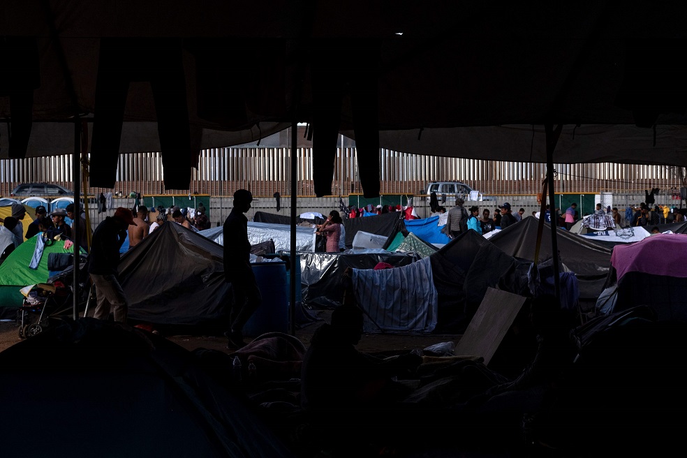 Migrantes de la caravana harán huelga de hambre para presionar a Estados Unidos