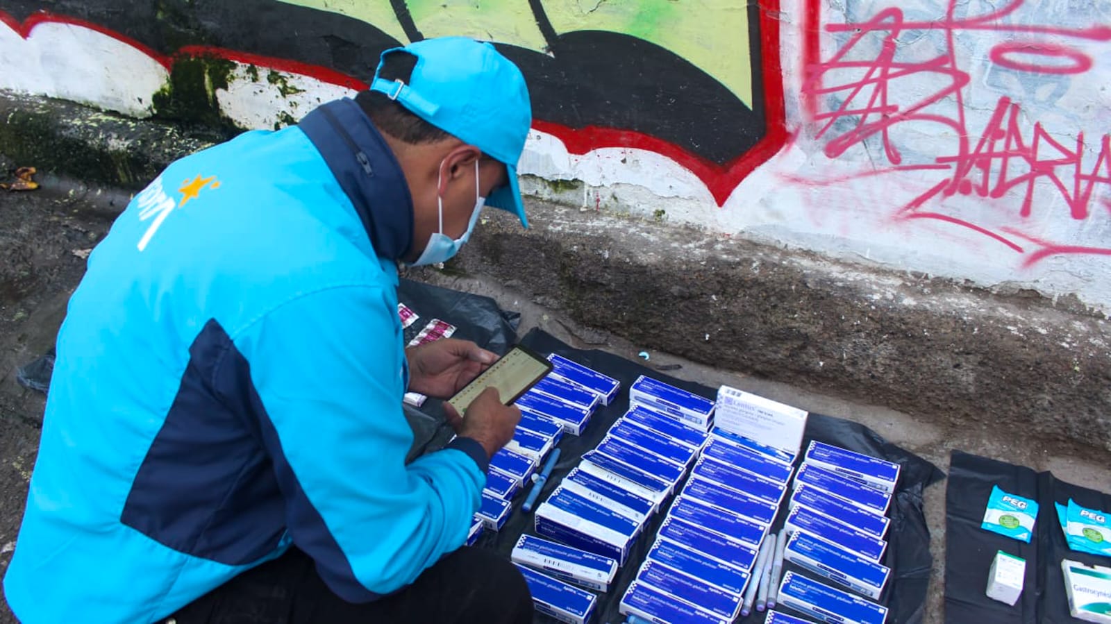 Autoridades incautaron 3 kilos de medicamentos vencidos en el María Paz