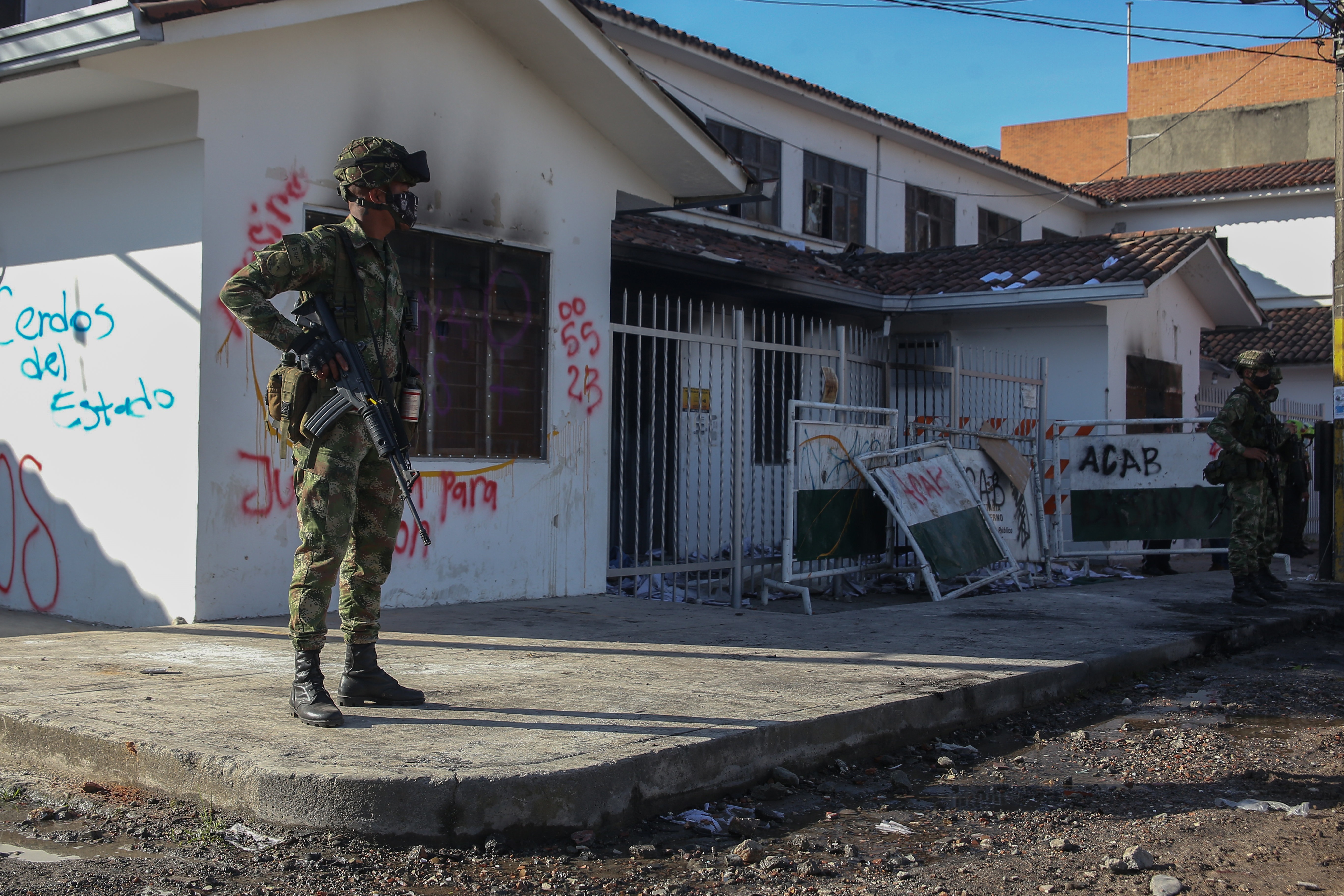 Además de la URI, en Popayán fue atacada la sede de Medicina Legal el 14 de mayo de 2021.