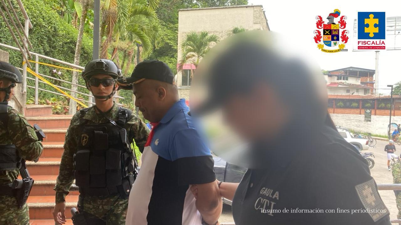 Casa por cárcel para juez que habría pedido $600 millones por torcer un caso