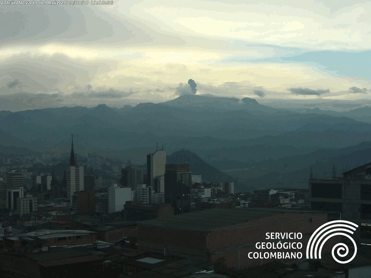 Se presentó una emisión de ceniza a las 06:17 a.m. de este 27 de julio en el volcán nevado del Ruiz. Su nivel de actividad se mantiene en amarillo.
