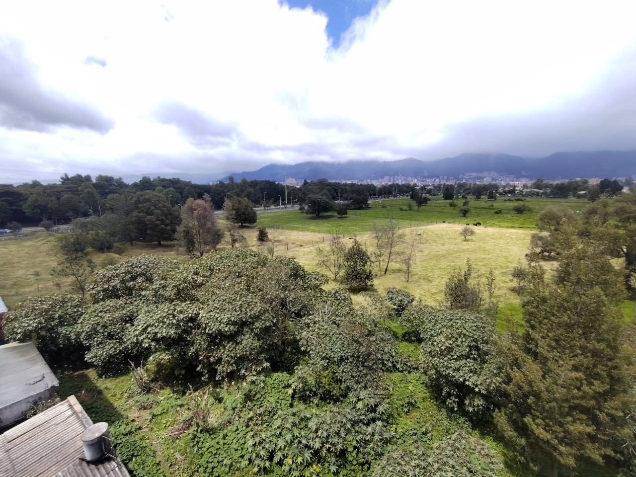 Entre la Calle 53, Calle 26 y carrera 60 se construye el nuevo escenario de eventos e Bogotá.