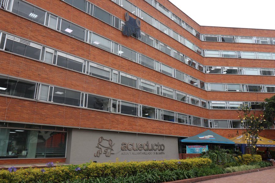 Acueducto de Bogotá responde ante sanciones puestas por el Distrito en sus obras