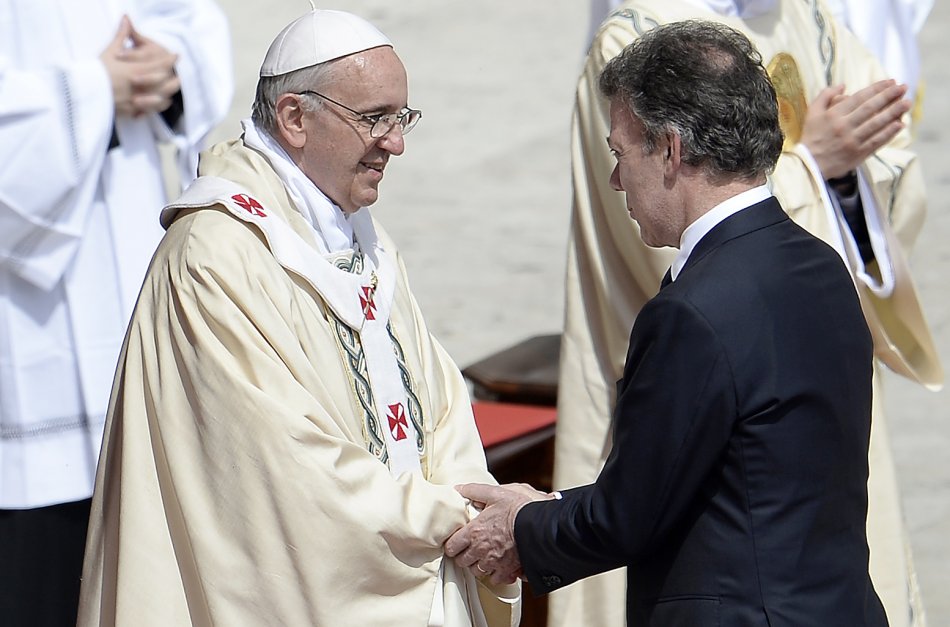 Necesitamos reconciliarnos si queremos la paz: Santos