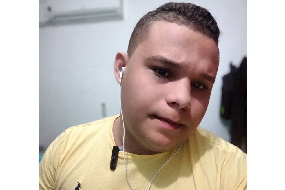 Laureano José Muñoz Pinedo- Me comí una salchipapa