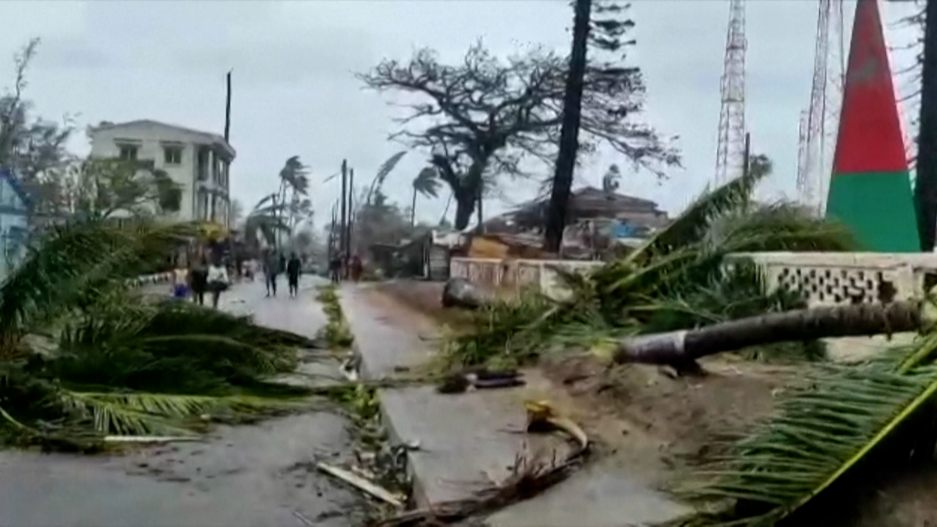 Ciclón Batsirai dejó al menos 20 muertos en su paso por Madagascar