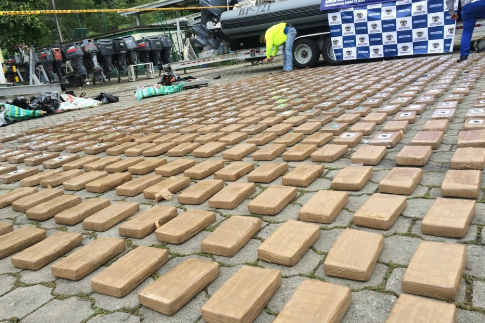 La Armada Nacional ha incautado cerca de 32 toneladas de clorhidrato de cocaína en el Pacífico colombiano.
