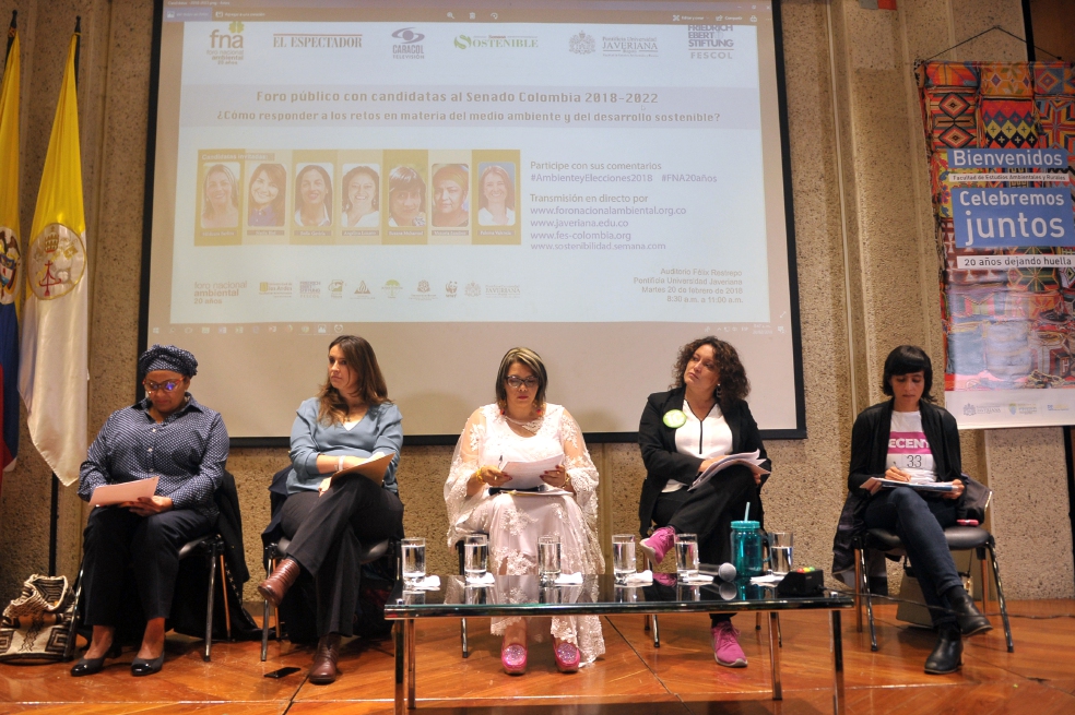 Victoria Sandino, Paloma Valencia, Hilduara Barliza, Angélica Lozano y Susana Muhamad. / Gustavo Torrijos - El Espectador