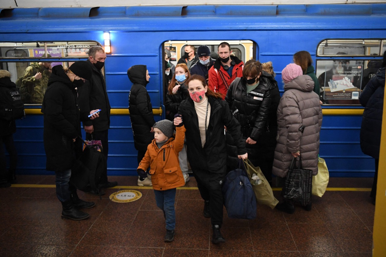 En imágenes: El miedo llega a Kiev, capital de Ucrania, bajo ataque de Rusia