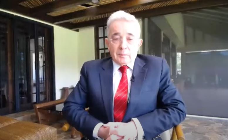 Así fue la defensa de Álvaro Uribe para que se precluya investigación en su contra