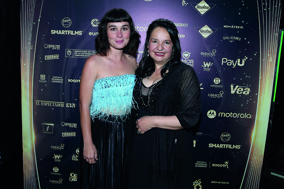 Nadia de Santiago, Luz Mirian Gil Ministerio de las Tic Gala Smart Films