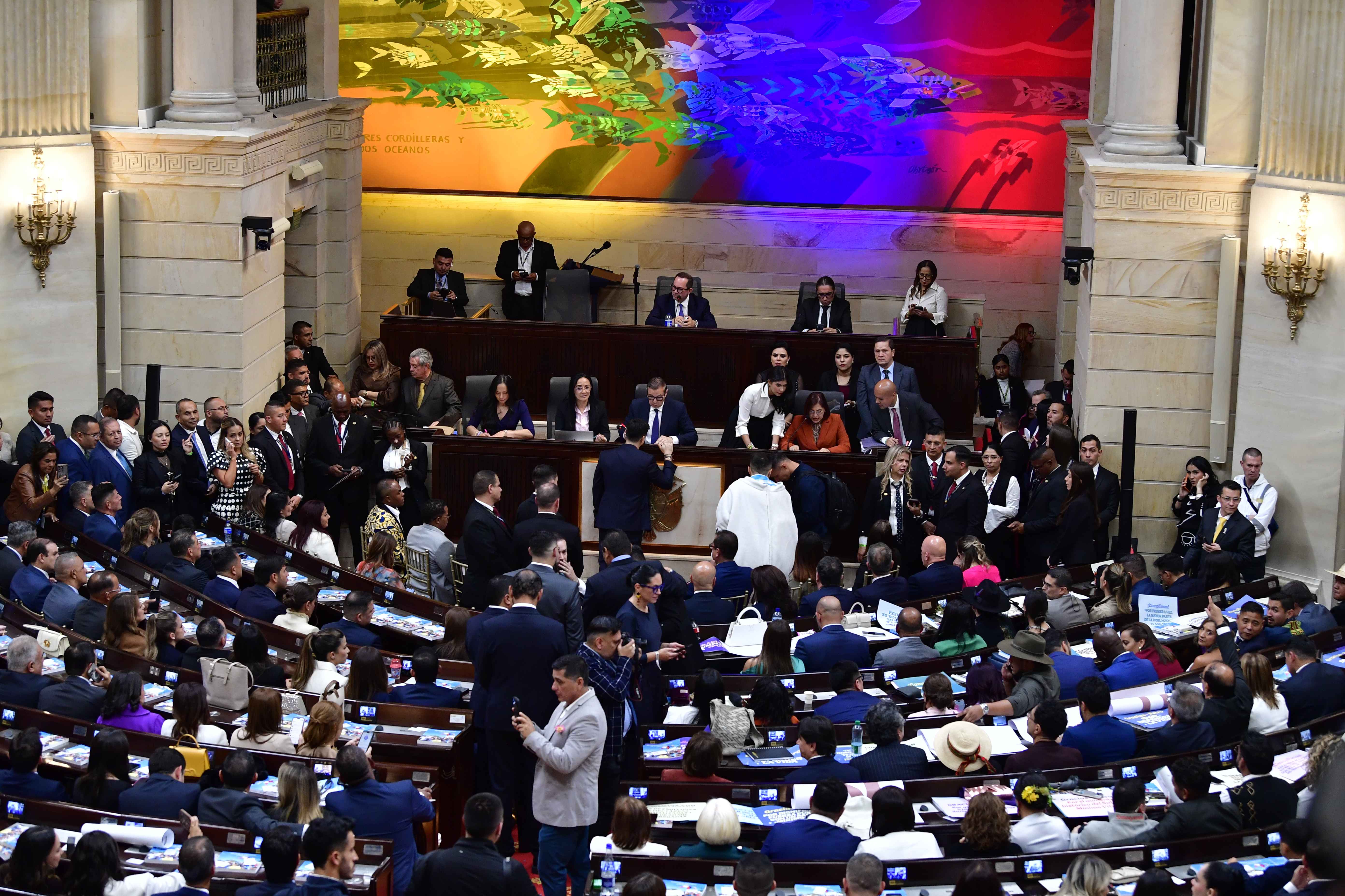 Una plenaria cancelada y Congreso evacuado luego de temblor de 5,1 en Colombia: esto se sabe