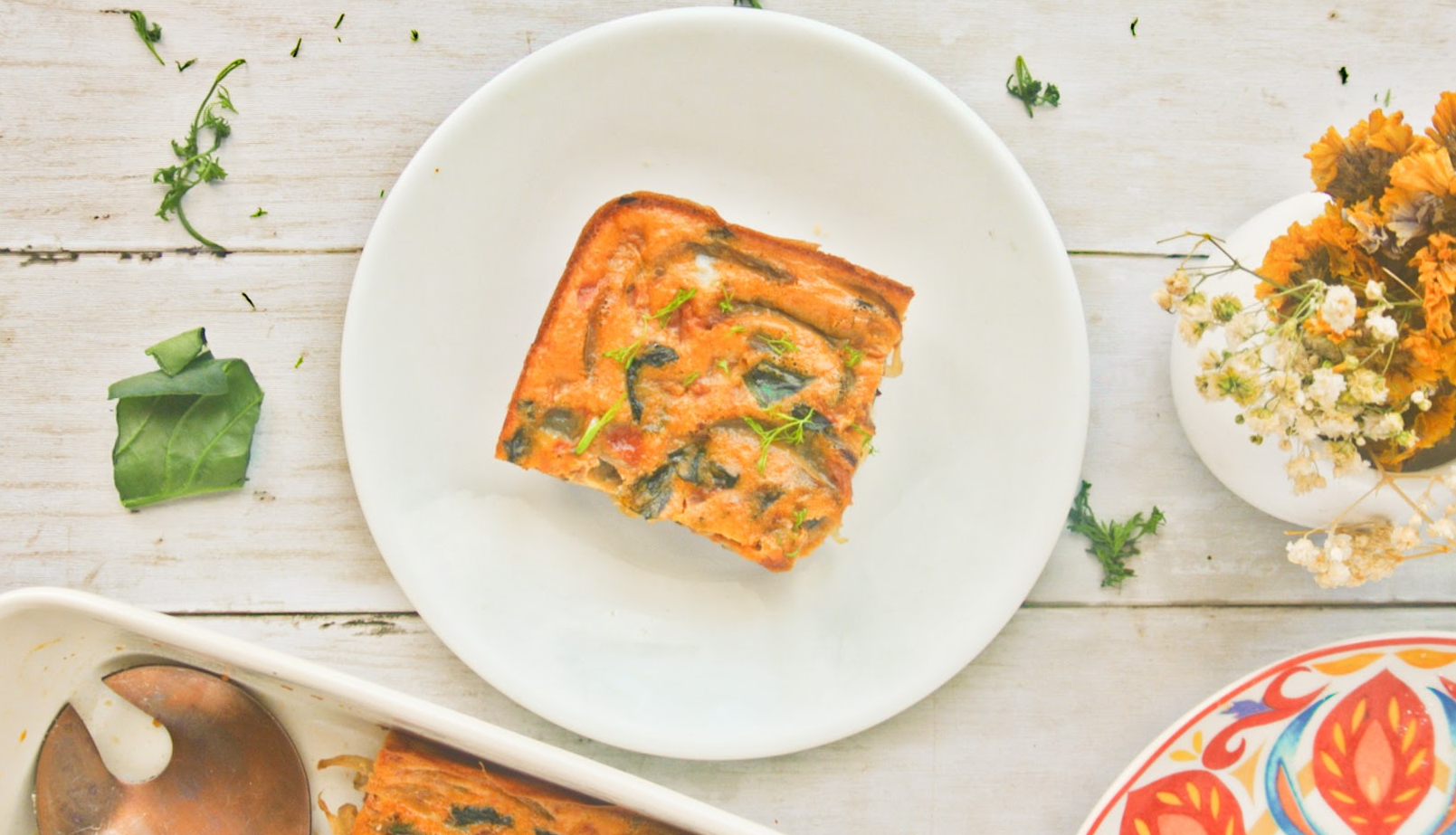 Huevos al horno con vegetales