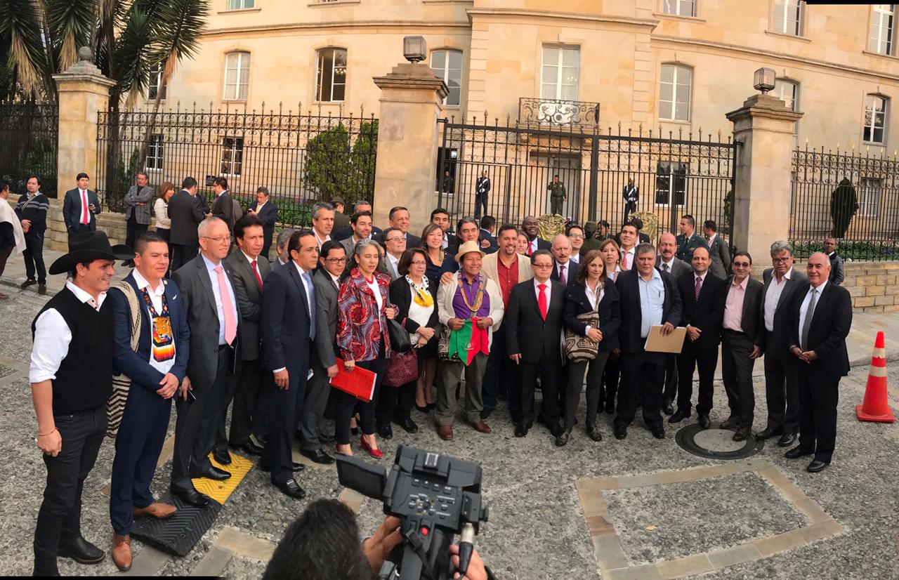 Congresistas vuelven a la Casa de Nariño para convencer a Duque de viajar a Cauca