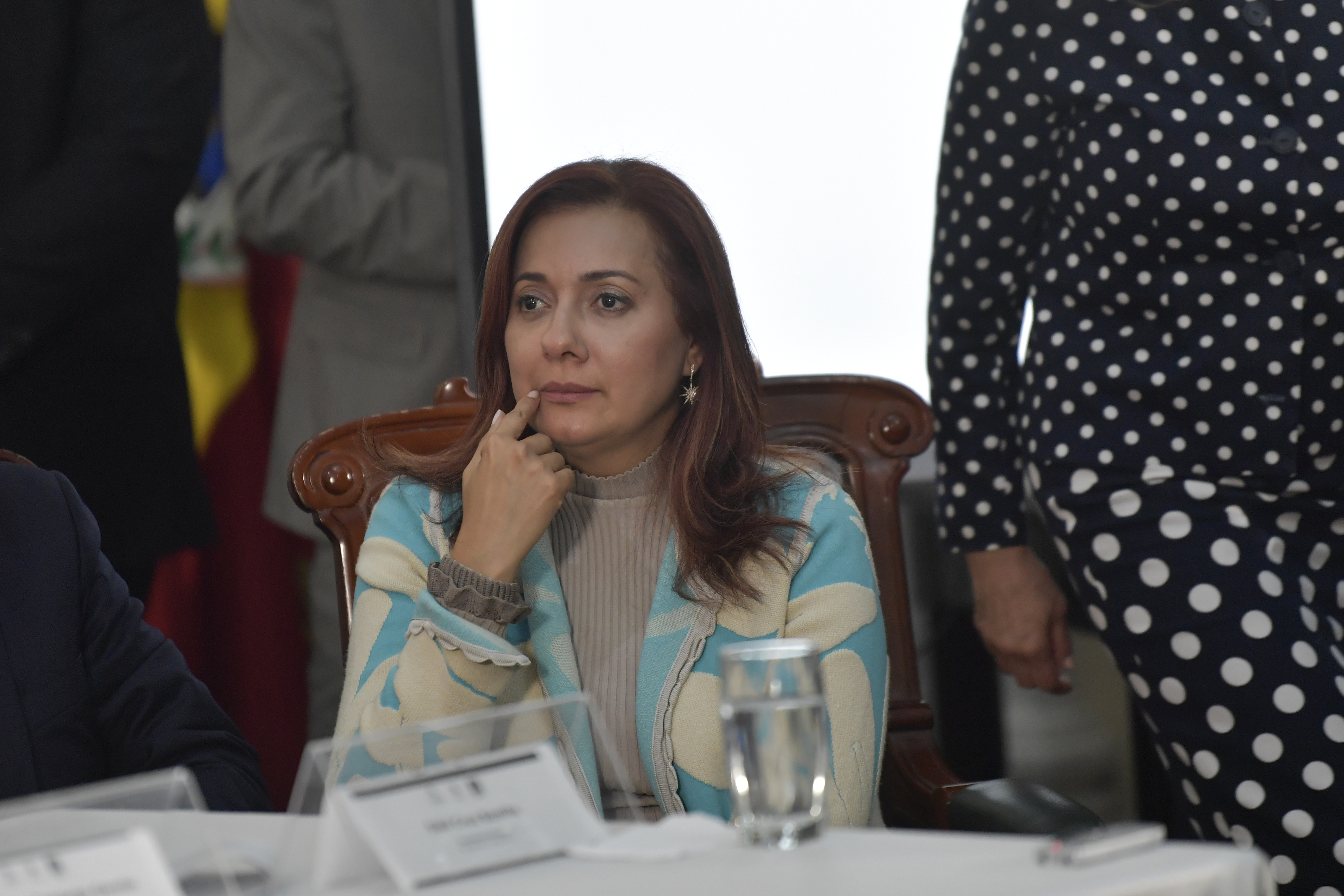 Senado elige por séptima vez a Astrid Salamanca como directora administrativa