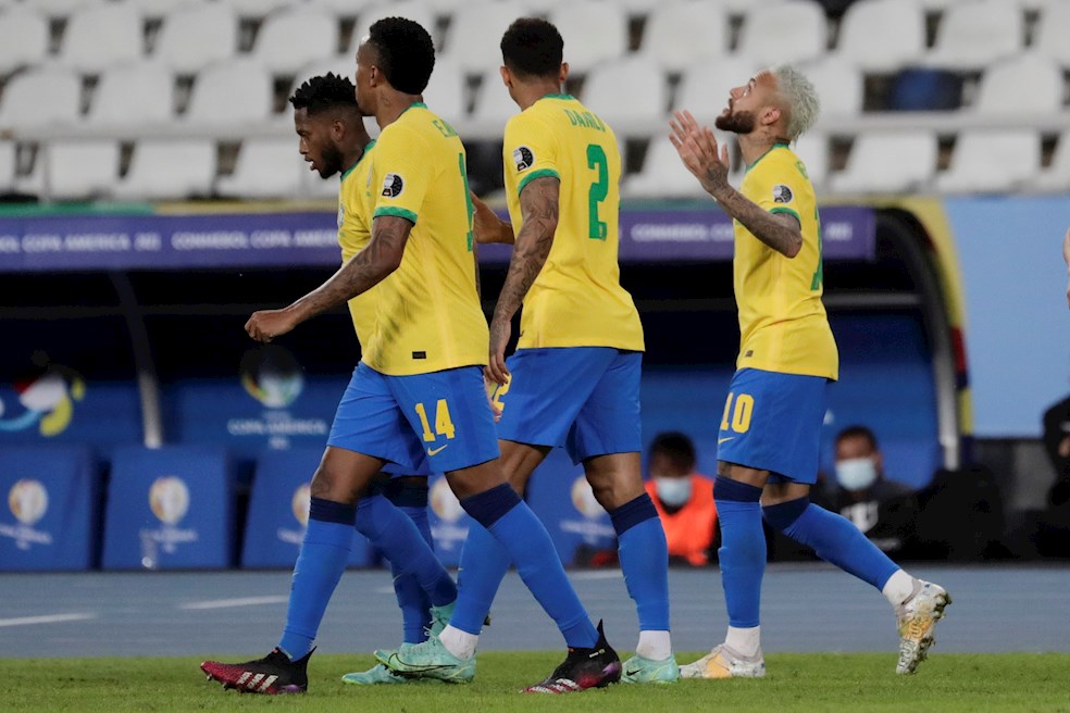 Brasil goleó a Perú y está en octavos de la Copa América