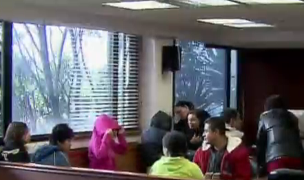 Mujeres delincuentes en audiencia.