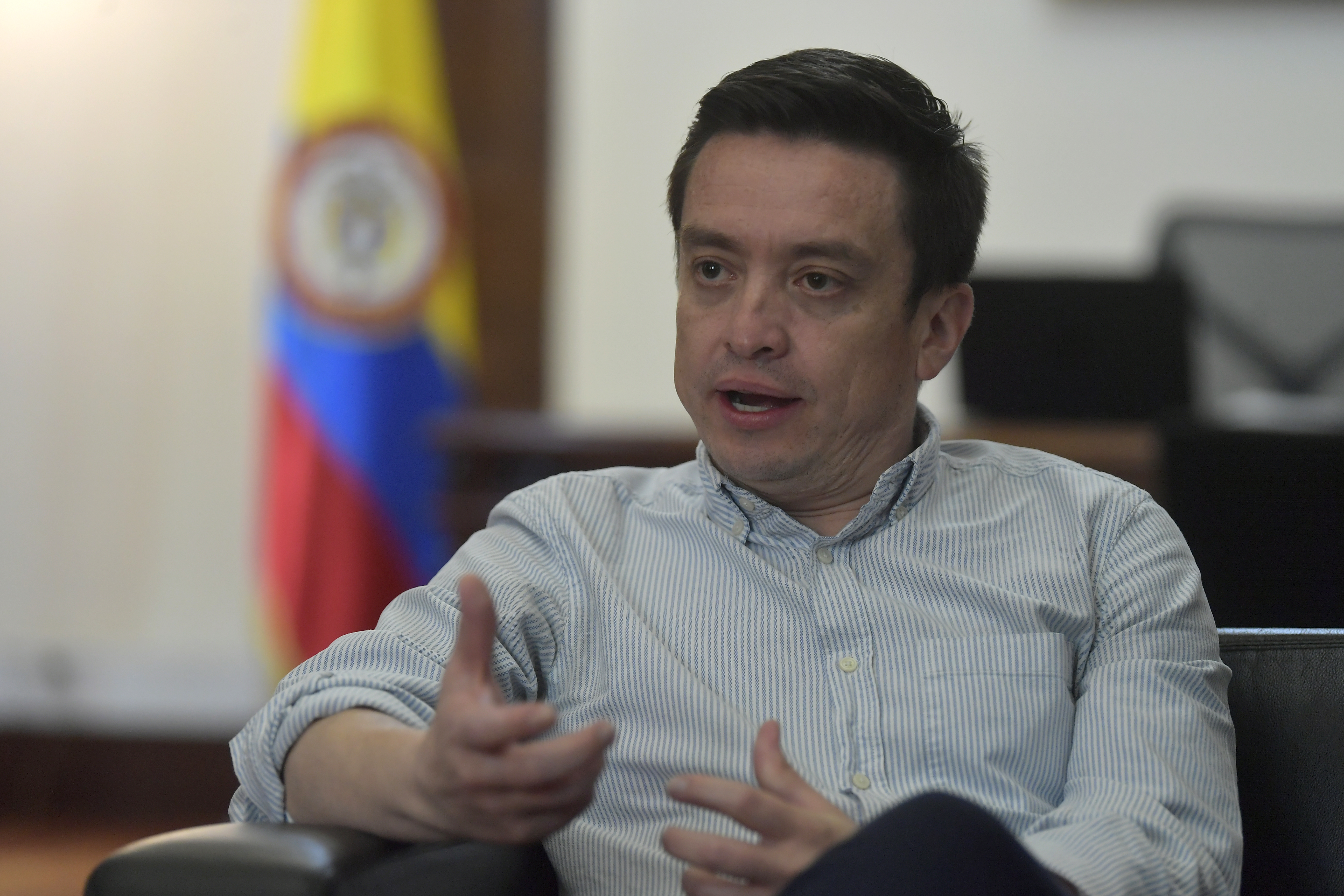 Exviceministro de Petro busca revivir movimiento político de comunales en Colombia
