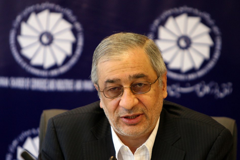 Investigan a exministro iraní encontrado con millonario cheque venezolano