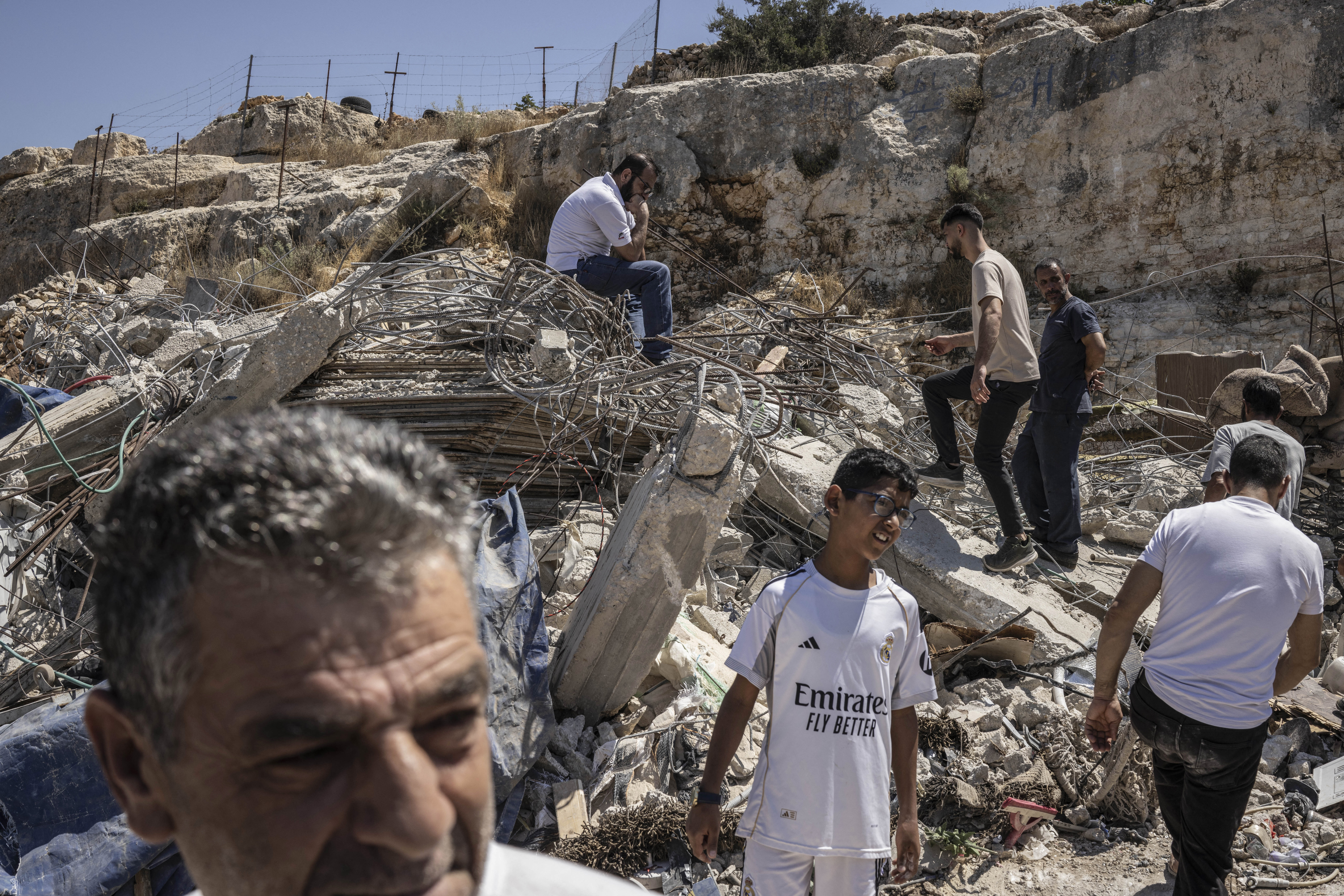 Israel acusa de terroristas a los futbolistas y al árbitro FIFA que asesinó en Gaza