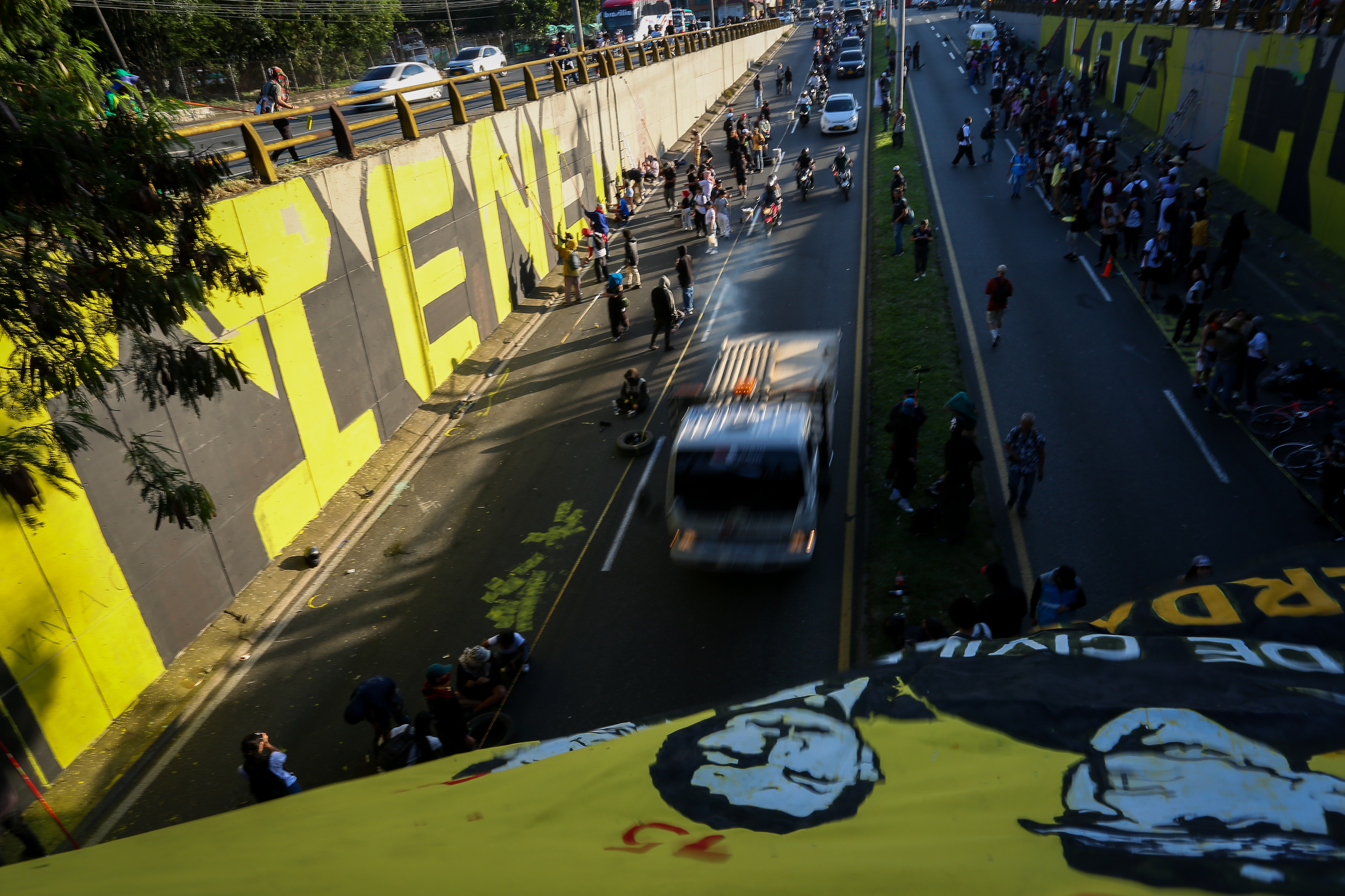 Vuelven a pintar mural en Medellín "Las cuchas tienen razón"