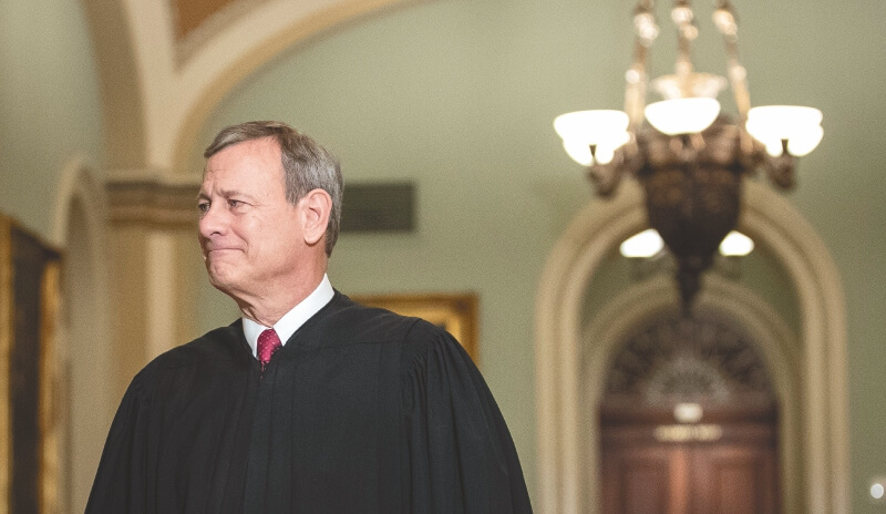 John Roberts, el árbitro del juicio a Trump