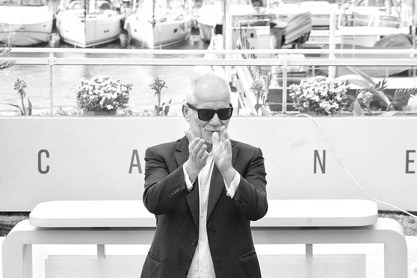 El director del Festival de Cannes, Thierry Frémaux, también se refirió a la idea de Trump de ponerle trabas a la entrada de cine extranjero a su país. Durante la ceremonia, Frémaux afirmó que estas producciones "alimentan la cultura estadounidense".
