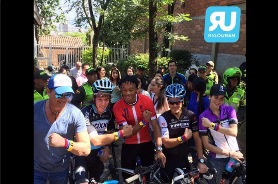 Rigoberto Urán y Juan Guillermo Cuadrado, de ‘ciclopaseo navideño’ en La Sierra