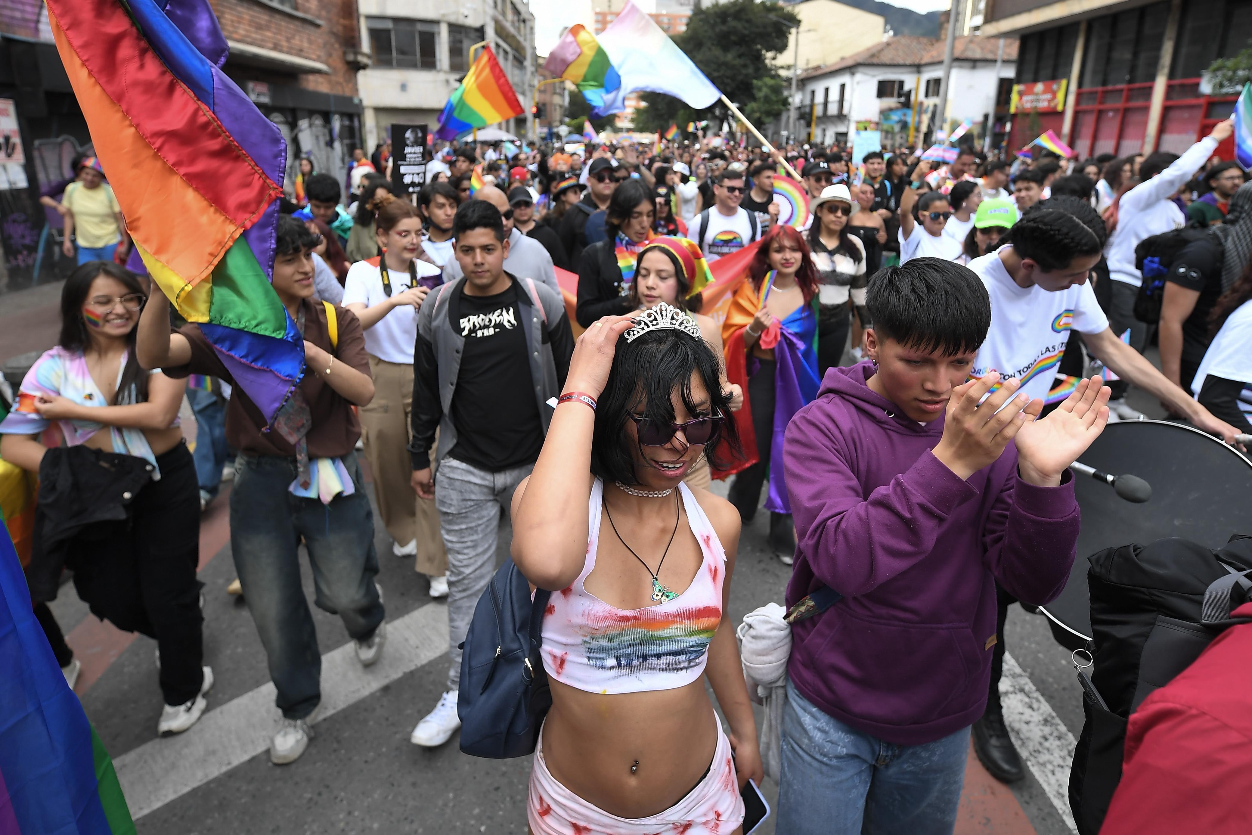 En 2024, se registraron 164 homicidios de personas LGBTIQ+, representando un aumento del 3,14% respecto a 2023, y 689 casos de violencia sexual, un incremento del 67% frente al año anterior.