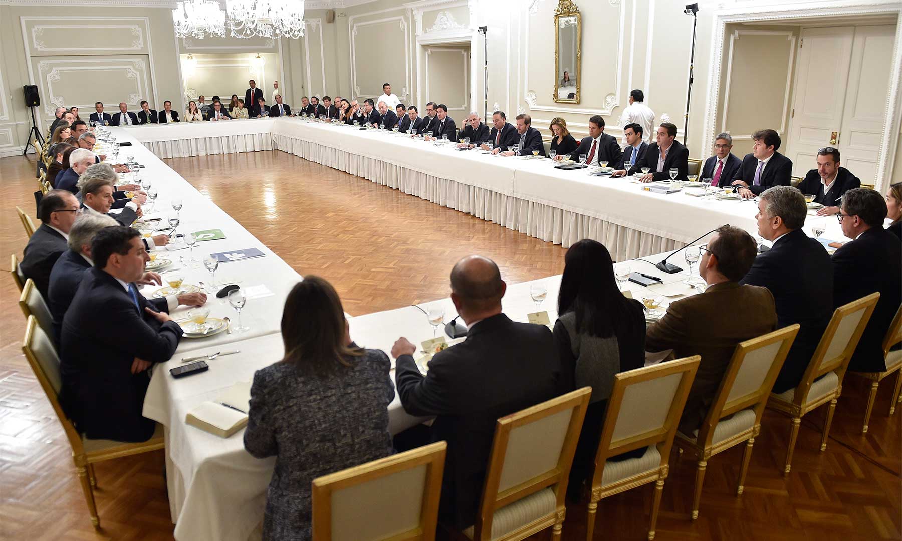 Ley de Financiamiento redundaría en estabilidad de las finanzas públicas: analistas