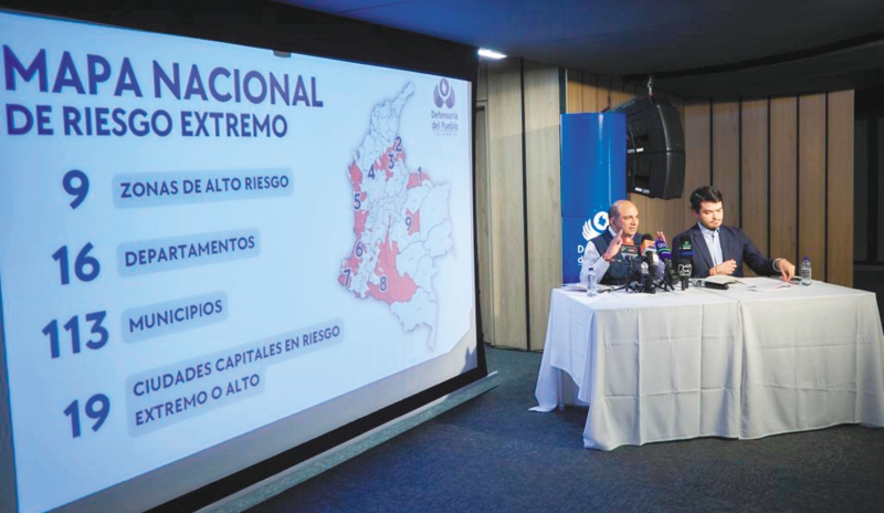 “Los grupos ilegales están ganando terreno”: Defensoría alertó riesgo en 113 municipios