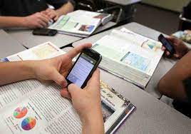 La condición legal que enfrenta Bogotá para regular celulares en 412 colegios