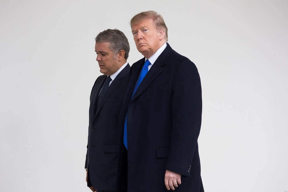 Con amigos así…