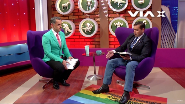 Pastor evangélico es expulsado de set de tv en Chile por ofensas a los LGBTI