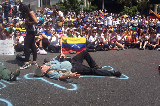 La crisis en Venezuela vista por cuatro periodistas colombianos