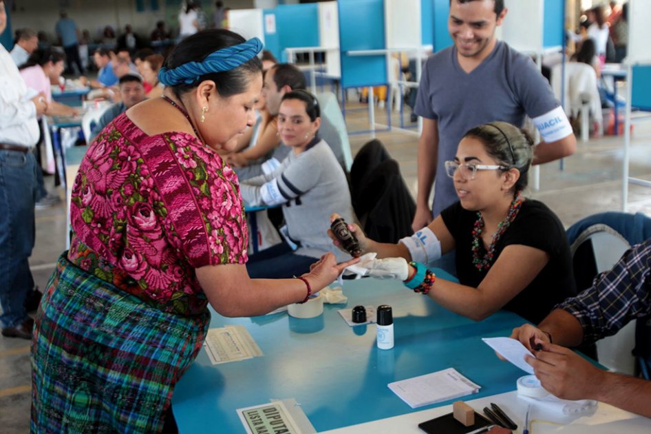 Guatemala afianza su democracia con el anhelo de bajar la pobreza y el crimen