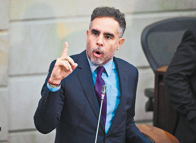 “Jalón de orejas” a la Fiscalía en proceso de extinción de dominio contra Benedetti