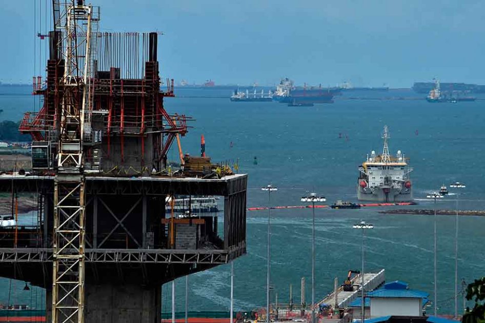 Canal de Panamá bate récord de carga con 340 millones de toneladas
