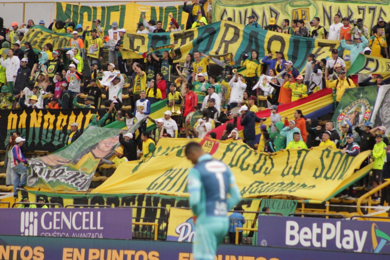 Las mejores imágenes del partido entre Fortaleza y Bucaramanga este lunes en el Estadio de Techo.
