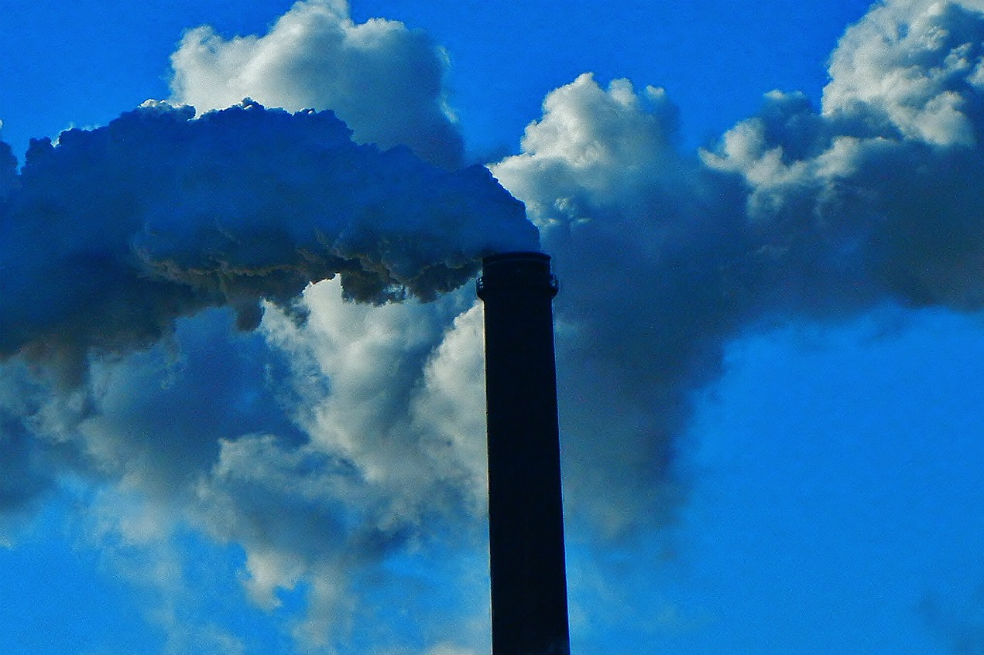 Contaminación del aire, relacionada con alto riesgo de demencia